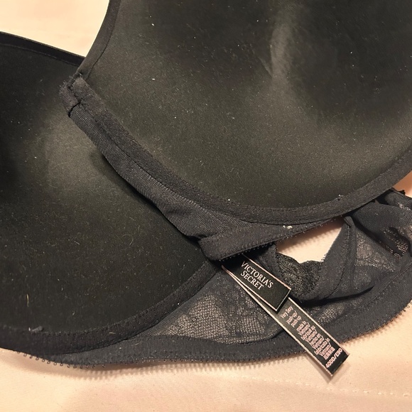 Victoria's Secret Very Sexy Push Up Front Closure 40DD Bra - Picture 2 of 4